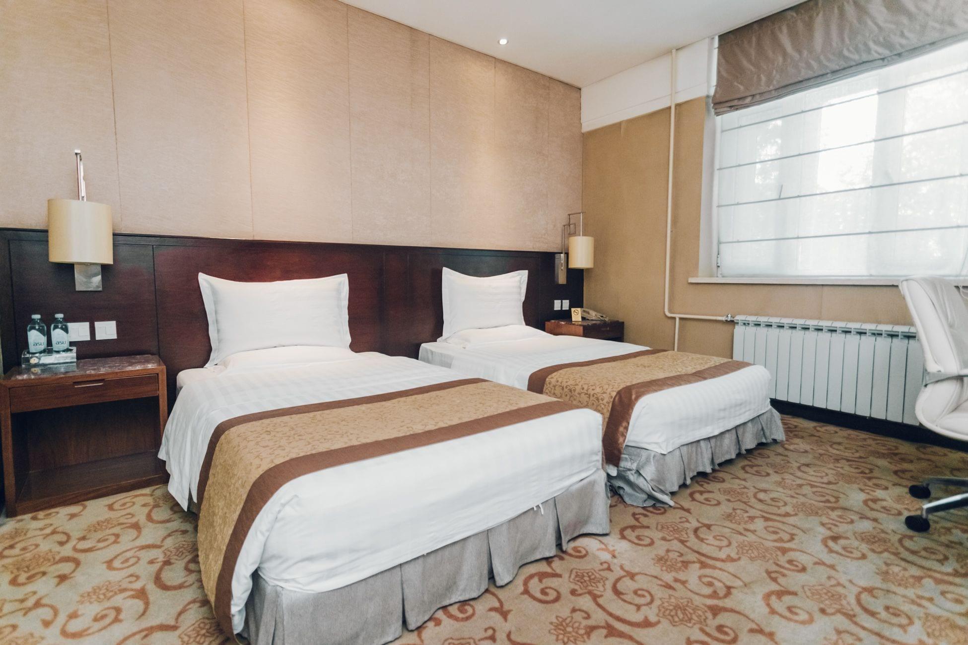 Soluxe Hotel Almaty Exterior photo
